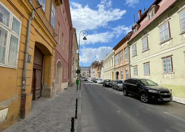 Cosy In The Heart Of Old Apartment *