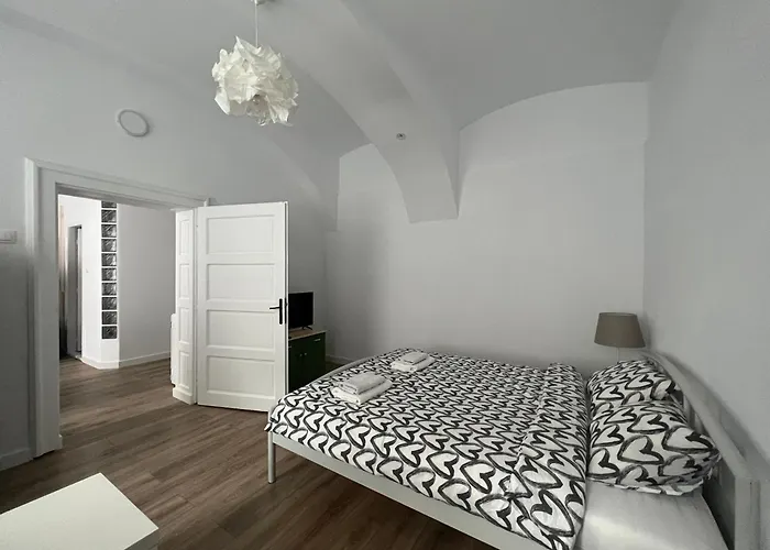 Cosy In The Heart Of Old